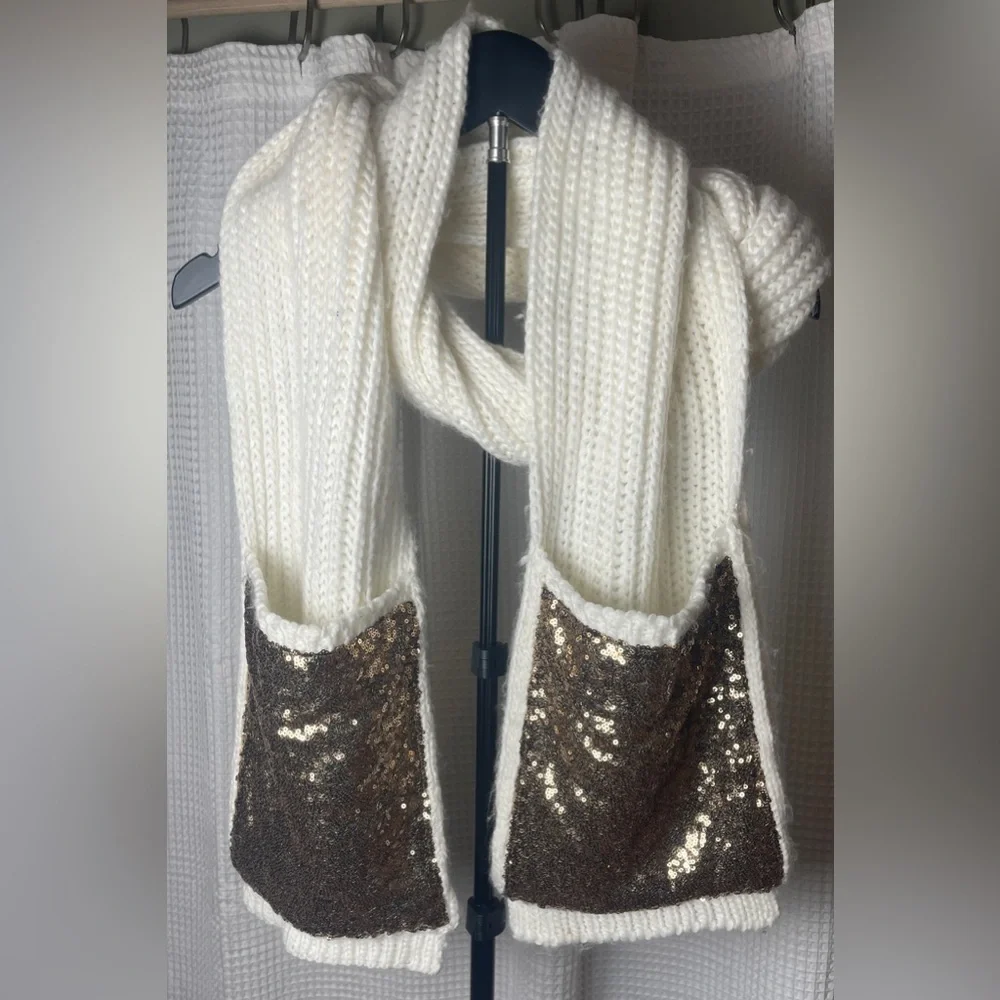 INC International Concepts‎ Oversize Knit Sequined Pocket Scarf Ivory-Gold